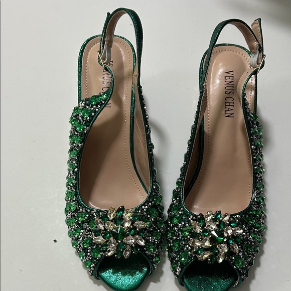 Green Embellished Women's Heels - Picture 15 of 17